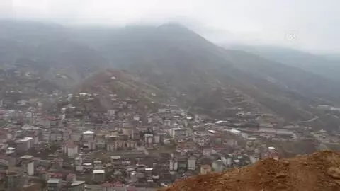 Şemdinli'de 'Seyir Tepesi Projesi' çalışmaları Şemdinli'de 'Seyir Tepesi Projesi' çalışmaları