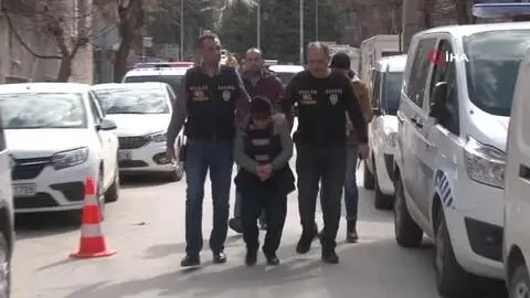 'Vampir Sibel' davasında erteleme kararı 'Vampir Sibel' davasında erteleme kararı