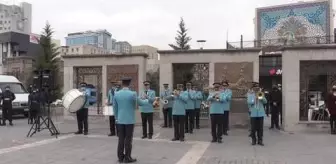 Hunat Hatun: Atatürk'ün Kayseri'ye gelişinin 101. yıl dönümü dolayısıyla tören düzenlendi Hunat Hatun: Atatürk'ün Kayseri'ye gelişinin 101. yıl dönümü dolayısıyla tören düzenlendi