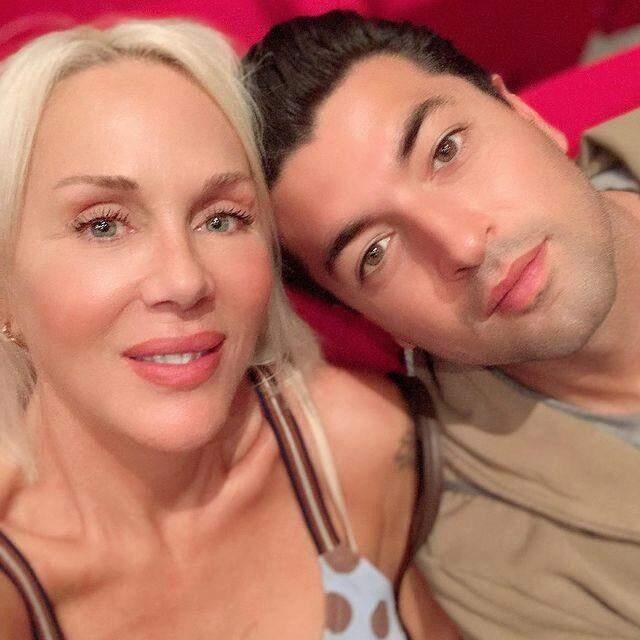 Billur Kalkavan, kendisinden 21 yaş küçük olan sevgilisiyle 11. yılını kutladı