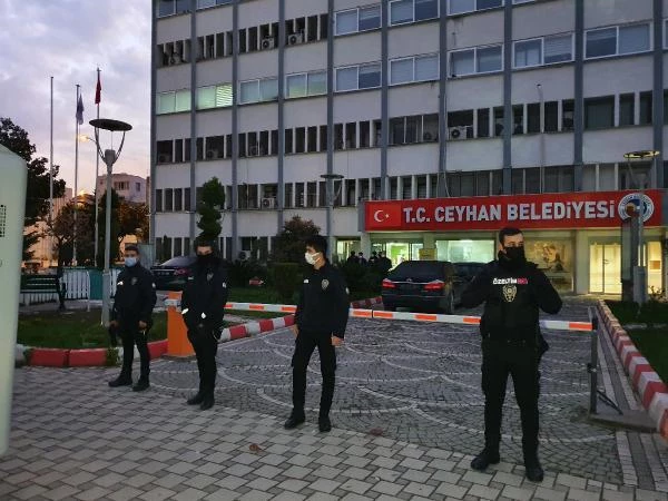 Ceyhan Belediyesi'ne rüşvet operasyonu! Görevden alınan belediye başkanı dahil 21 kişi gözaltında