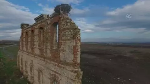 II. Abdülhamit'in yaptırdığı tek duvarı kalan askeri hastaneye 'adaletle' sahip çıkış başladı II. Abdülhamit'in yaptırdığı tek duvarı kalan askeri hastaneye 'adaletle' sahip çıkış başladı