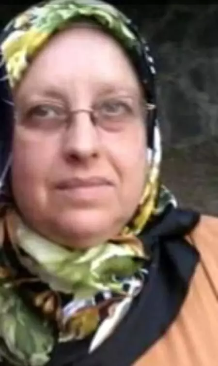 Koronavirüs hastası çiftin tansiyonunu ölçünce virüs kapan komşu öldü Koronavirüs hastası çiftin tansiyonunu ölçünce virüs kapan komşu öldü