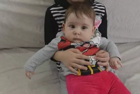 SMA'dan ikinci çocuklarını kaybetmek istemeyen aile yardım bekliyor SMA'dan ikinci çocuklarını kaybetmek istemeyen aile yardım bekliyor