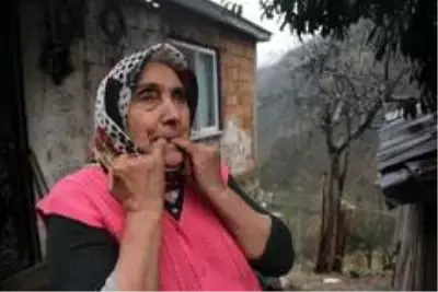 Sosyal mesafeyi Kuş Dili ile aşıyorlar Sosyal mesafeyi Kuş Dili ile aşıyorlar