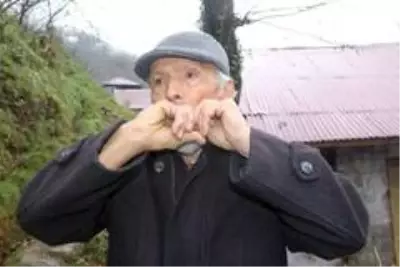 Sosyal mesafeyi Kuş Dili ile aşıyorlar Sosyal mesafeyi Kuş Dili ile aşıyorlar
