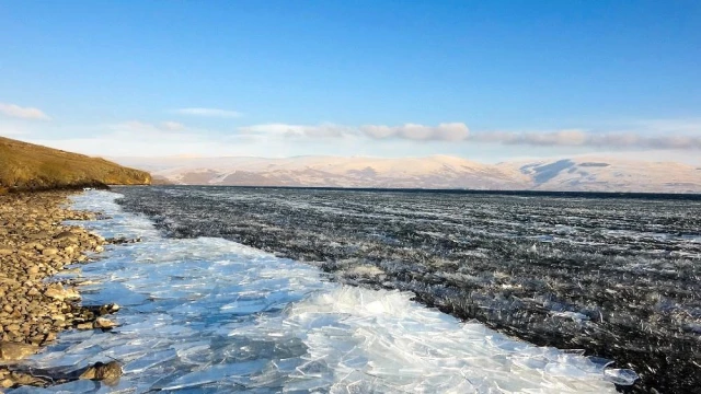 Son dakika haberi | Çıldır Gölü'nde kutupları aratmayan görüntüler