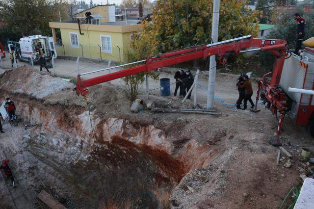 Kuyu açarken göçük altında kalan diğer işçinin cansız bedenine ulaşıldı