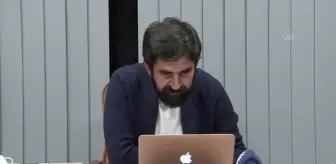 Nbc: Televizyon programcısı Serdar Tuncer, AA'nın 'Yılın Fotoğrafları' oylamasına katıldı Nbc: Televizyon programcısı Serdar Tuncer, AA'nın 'Yılın Fotoğrafları' oylamasına katıldı