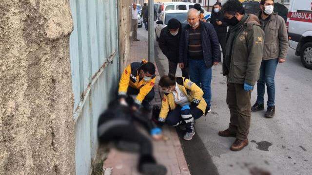 Boşanma aşamasında olduğu eşini öldürüp, kendi başına ateş ederek intihar girişiminde bulundu