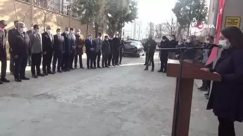 Şırnak'ta ihtiyaç sahibi 2 bin 600 öğrenciye tablet dağıtımı başladı