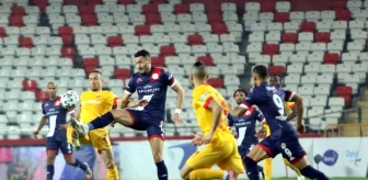 Antalyaspor, sahasında karşılaştığı Kayserispor'u 2-0 mağlup etti