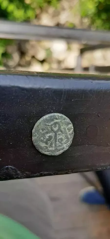 Ünye Kalesi'nin dehlizlerinde sikke, çömlek ve gülleler bulundu