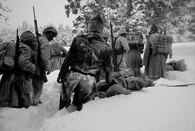 22 Aralık 1914 Sarıkamış Harekatı'nda neler oldu? Sarıkamış şehitleri anılıyor! 22 Aralık 1914 Sarıkamış Harekatı'nda neler oldu? Sarıkamış şehitleri anılıyor!