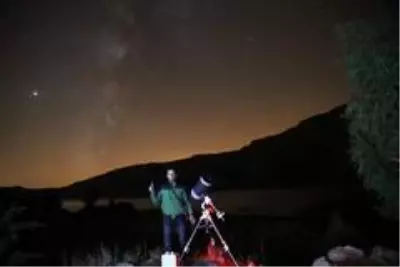 800 yılda bir gerçekleşen gök olayı görüntülendi, akademisyen Jüpiter ve Satürn'ü aynı karede görüntüledi 800 yılda bir gerçekleşen gök olayı görüntülendi, akademisyen Jüpiter ve Satürn'ü aynı karede görüntüledi