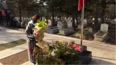 Son dakika: Azerin'den şehit Aybüke öğretmenin mezarına ziyaret Son dakika: Azerin'den şehit Aybüke öğretmenin mezarına ziyaret