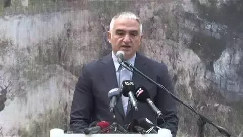 Bakan Ersoy, Tarsus Müzesi açılışına katıldı (2) Bakan Ersoy, Tarsus Müzesi açılışına katıldı (2)