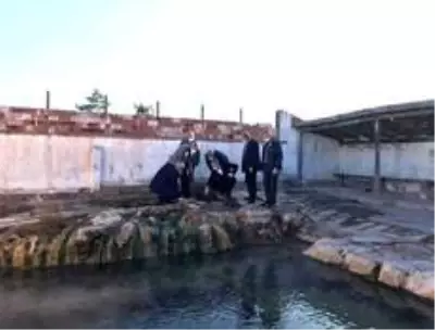 Başkan Ceyhun: 'Hisarcık'taki tarihi hamam restore edilecek' Başkan Ceyhun: 'Hisarcık'taki tarihi hamam restore edilecek'