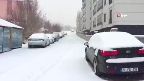 - Bingöl'de kar yağışı etkili oldu, keyfini yine çocuklar çıkardı - Bingöl'de kar yağışı etkili oldu, keyfini yine çocuklar çıkardı