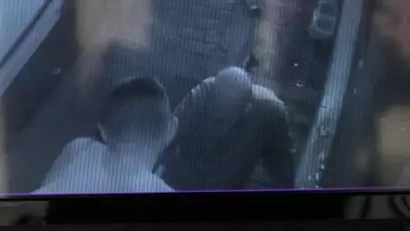 Bursa'da, sahte içkiden ölen kişinin son anları kamerada Bursa'da, sahte içkiden ölen kişinin son anları kamerada