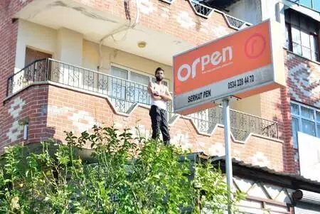 İntihara kalkışan genç saçını tarayıp poz verdi, 'Çekin babalar' dedi İntihara kalkışan genç saçını tarayıp poz verdi, 'Çekin babalar' dedi