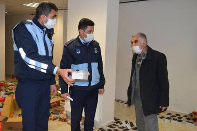 Elazığ'da 1,5 ton bozulmuş hurma ele geçirildi