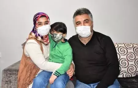 Son dakika haberleri: Koronavirüse 7 ayda 2 kez yakalanan hemşireden kurallara uyun çağrısı Son dakika haberleri: Koronavirüse 7 ayda 2 kez yakalanan hemşireden kurallara uyun çağrısı