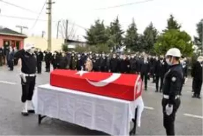 Susurluk'ta görevi başında şehit olan polis memuruna tören
