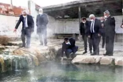 Vali Çelik, Hisarcık'ta yatırımları yerinde inceledi Vali Çelik, Hisarcık'ta yatırımları yerinde inceledi