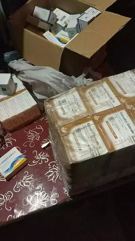 Yolcunun valizinde 12 bin uyuşturucu hap ele geçirildi Yolcunun valizinde 12 bin uyuşturucu hap ele geçirildi