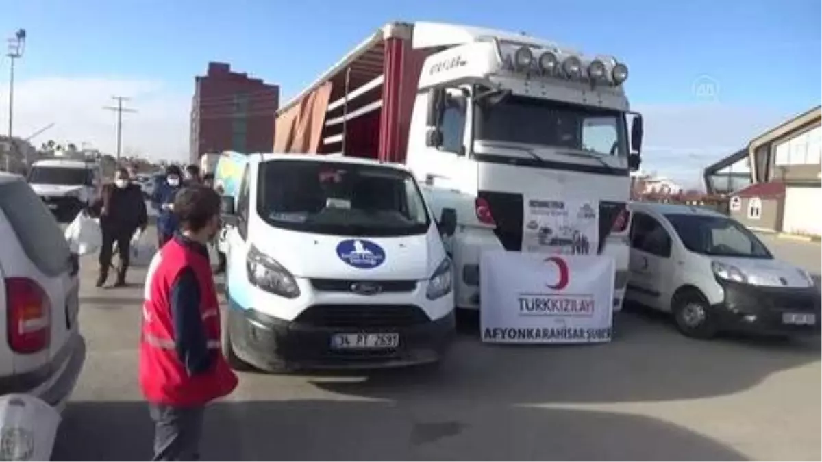 AFYONKARAHİSAR - Suriye'ye yardım tırı gönderildi