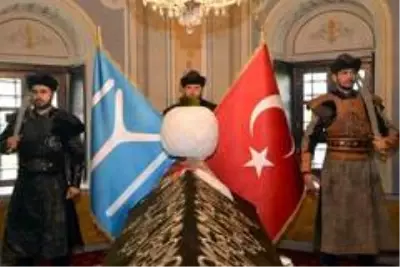 - Alp kıyafetleri artık Osmanlı'nın ilk başkenti Söğüt'te dikilecek - Alp kıyafetleri artık Osmanlı'nın ilk başkenti Söğüt'te dikilecek