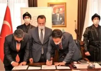 - Alp kıyafetleri artık Osmanlı'nın ilk başkenti Söğüt'te dikilecek - Alp kıyafetleri artık Osmanlı'nın ilk başkenti Söğüt'te dikilecek
