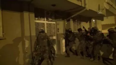 Son dakika haber! DEAŞ'a yönelik operasyonda 11 şüpheli yakalandı Son dakika haber! DEAŞ'a yönelik operasyonda 11 şüpheli yakalandı