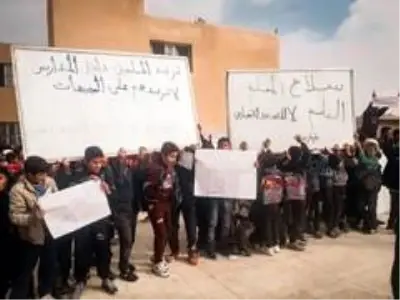 Deyrizor'daki öğretmenler YPG/PKK'nın öğretmenleri kaçırmasını protesto etti