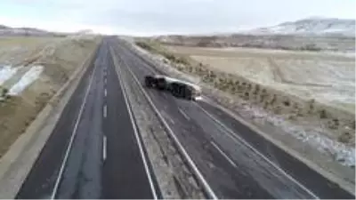 - Devrilen oksijen yüklü tanker, paniğe neden oldu - Devrilen oksijen yüklü tanker, paniğe neden oldu