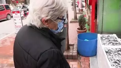 Hamsinin kilogram fiyatı 30 liraya çıktı Hamsinin kilogram fiyatı 30 liraya çıktı