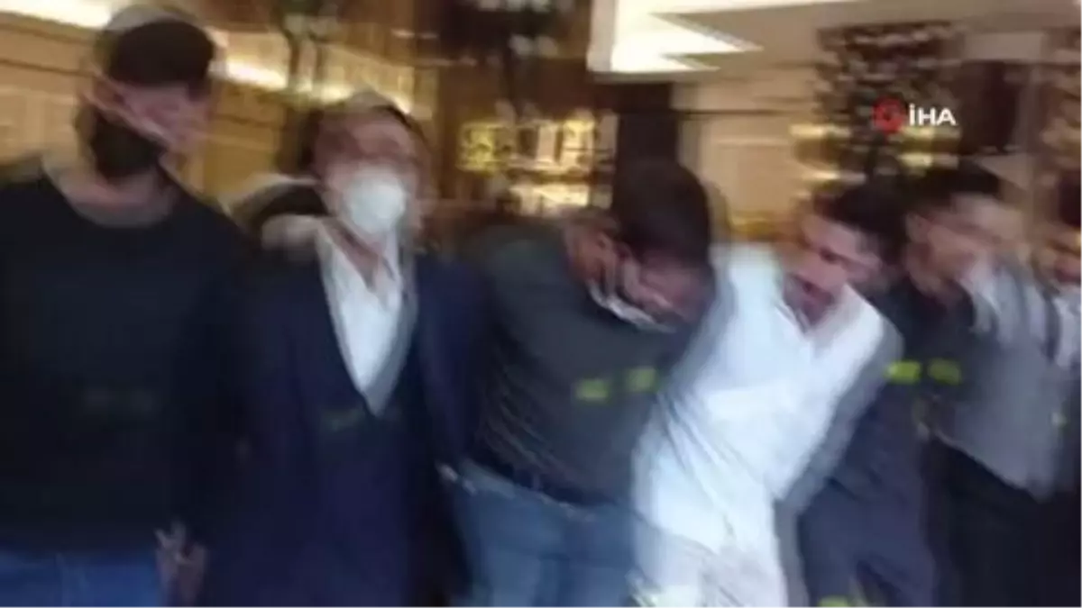 'Korona halayı' görenleri şaşkına çevirdi