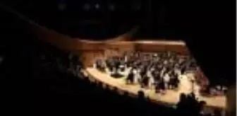Ayşegül Atik: Kovid-19 sahne sanatlarını olumsuz etkiledi, müzeciliği sanal ortama taşıdı Ayşegül Atik: Kovid-19 sahne sanatlarını olumsuz etkiledi, müzeciliği sanal ortama taşıdı