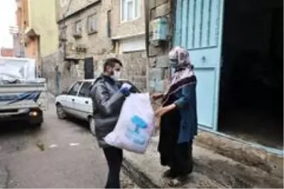 Son dakika haberleri | Şehitkamil Belediyesinin gıda yardımı devam ediyor Son dakika haberleri | Şehitkamil Belediyesinin gıda yardımı devam ediyor