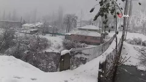 - Şırnak'ta kar nedeni ile 18 köy yolu ulaşıma kapandı - Şırnak'ta kar nedeni ile 18 köy yolu ulaşıma kapandı