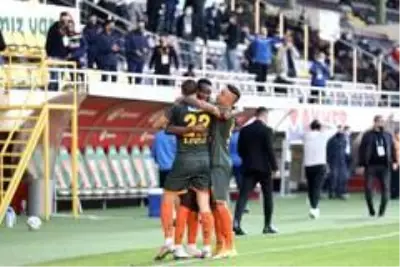 Süper Lig: Aytemiz Alanyaspor: 1 - Yeni Malatyaspor: 1 (Maç sonucu)