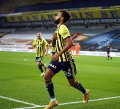 Süper Lig: Fenerbahçe: 4 - Medipol Başakşehir: 1 (Maç sonucu) Süper Lig: Fenerbahçe: 4 - Medipol Başakşehir: 1 (Maç sonucu)