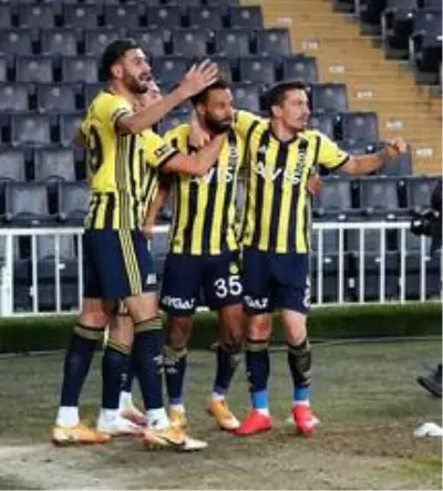 Süper Lig: Fenerbahçe: 4 - Medipol Başakşehir: 1 (Maç sonucu) Süper Lig: Fenerbahçe: 4 - Medipol Başakşehir: 1 (Maç sonucu)