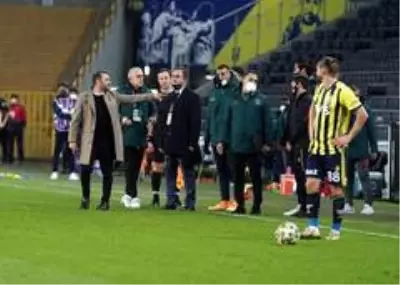 Süper Lig: Fenerbahçe: 4 - Medipol Başakşehir: 1 (Maç sonucu) Süper Lig: Fenerbahçe: 4 - Medipol Başakşehir: 1 (Maç sonucu)