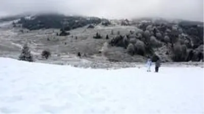 Uludağ'a gelen turistler hayran kaldı Uludağ'a gelen turistler hayran kaldı