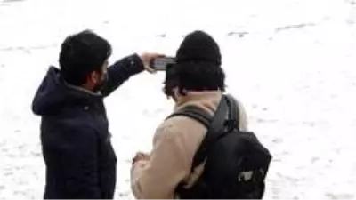 Uludağ'a gelen turistler hayran kaldı Uludağ'a gelen turistler hayran kaldı