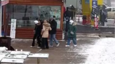 Uludağ'a gelen turistler hayran kaldı Uludağ'a gelen turistler hayran kaldı