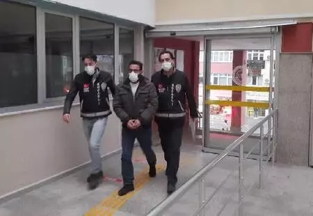 19 yıl önce işlenen cinayeti, 'mezarcı ekip' aydınlattı 19 yıl önce işlenen cinayeti, 'mezarcı ekip' aydınlattı