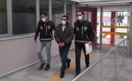 19 yıl önce işlenen cinayeti, 'mezarcı ekip' aydınlattı 19 yıl önce işlenen cinayeti, 'mezarcı ekip' aydınlattı